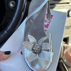 Vintage Dezario Mermaid Silver/Clear Slingback Heels w/Floral Accent | Size 7